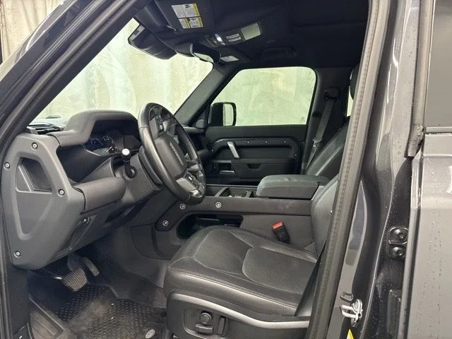 2023 Land Rover Defender X-Dynamic SE - Photo 19