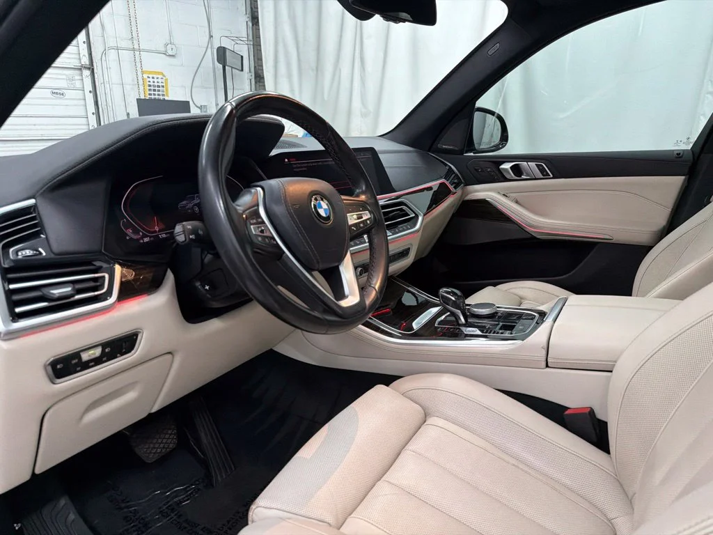 Used 2020 Gray BMW sDrive40i image 15