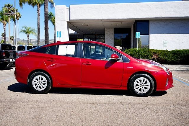 Used 2016 Red Toyota Two image 6