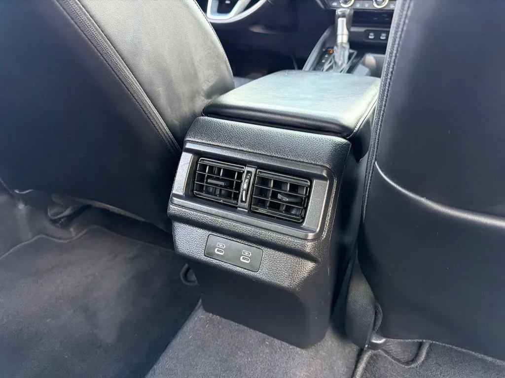 Used 2023  Honda Touring image 17