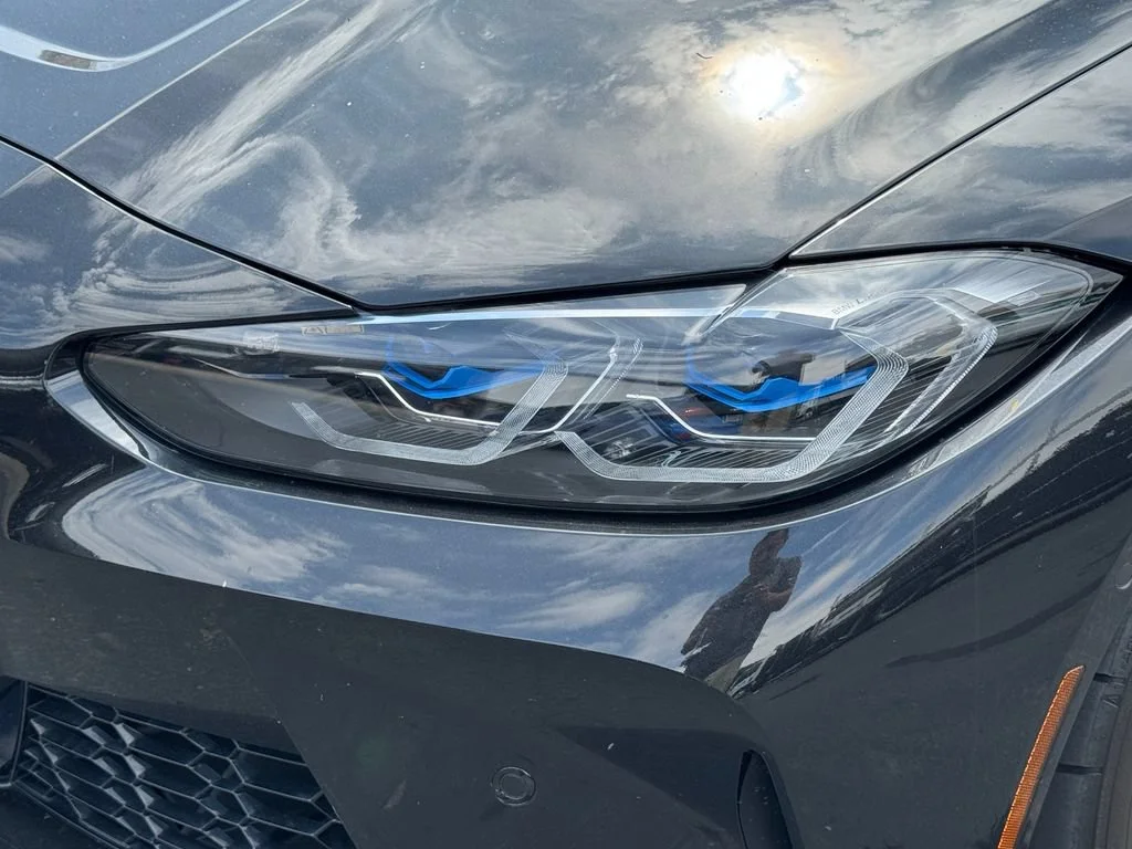 Used 2021  BMW Competition image 3