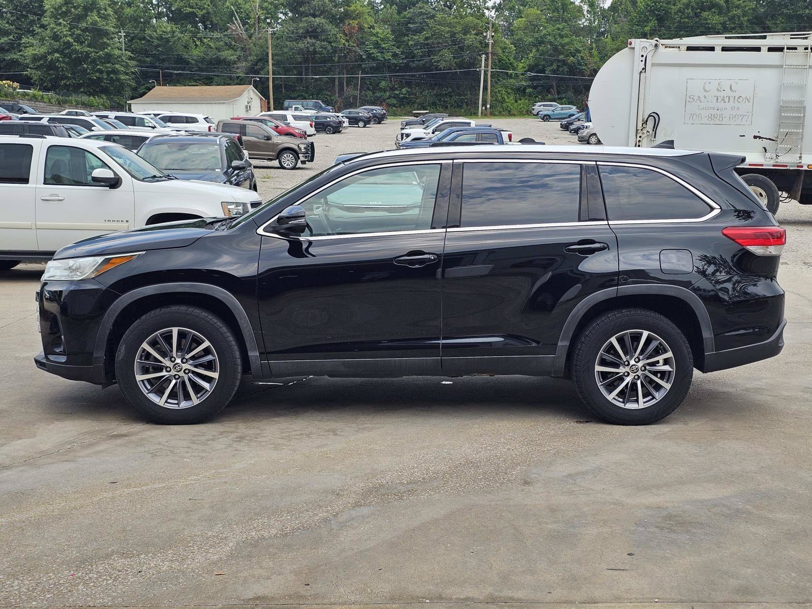Used 2019 Black Toyota  image 14