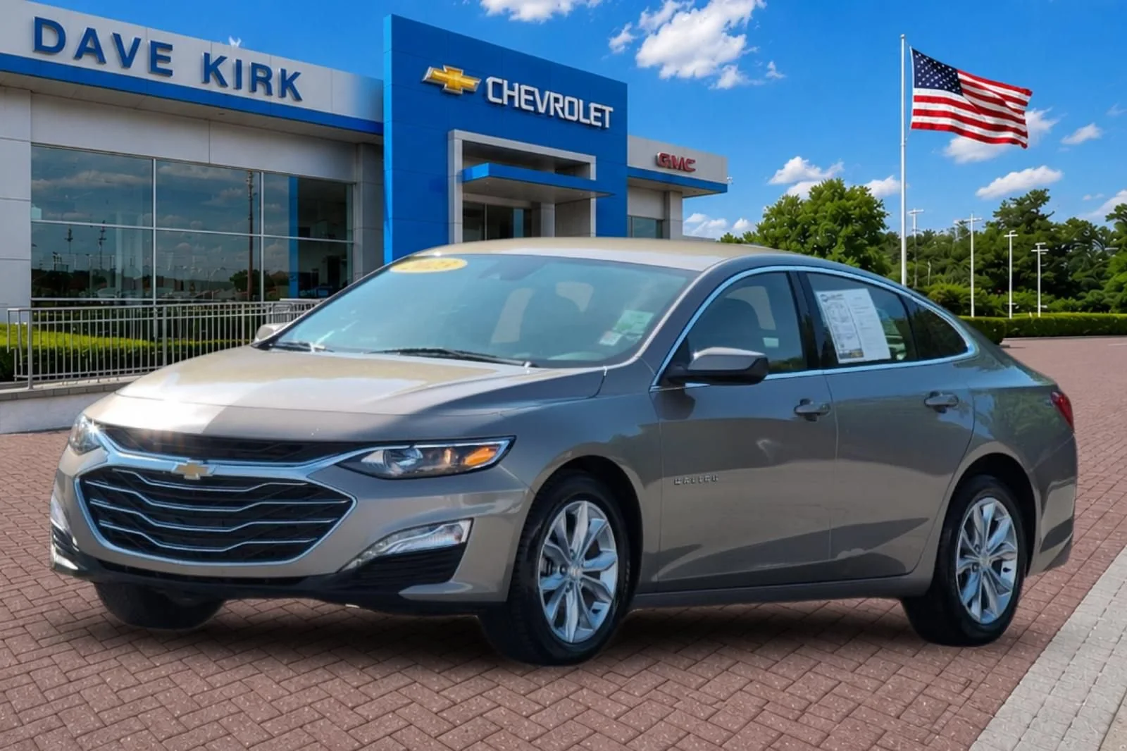 Used 2023 Mineral Gray Metallic Chevrolet LT image 7