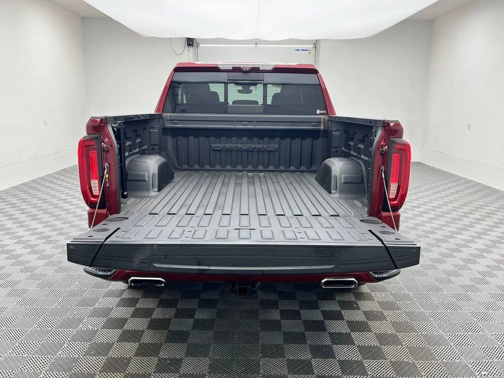 Used 2020 Red GMC Denali image 11