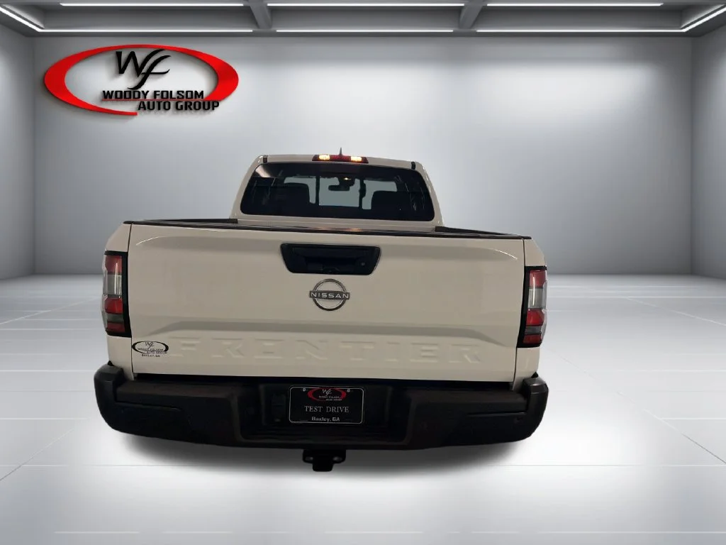 New 2027 White Nissan S image 7