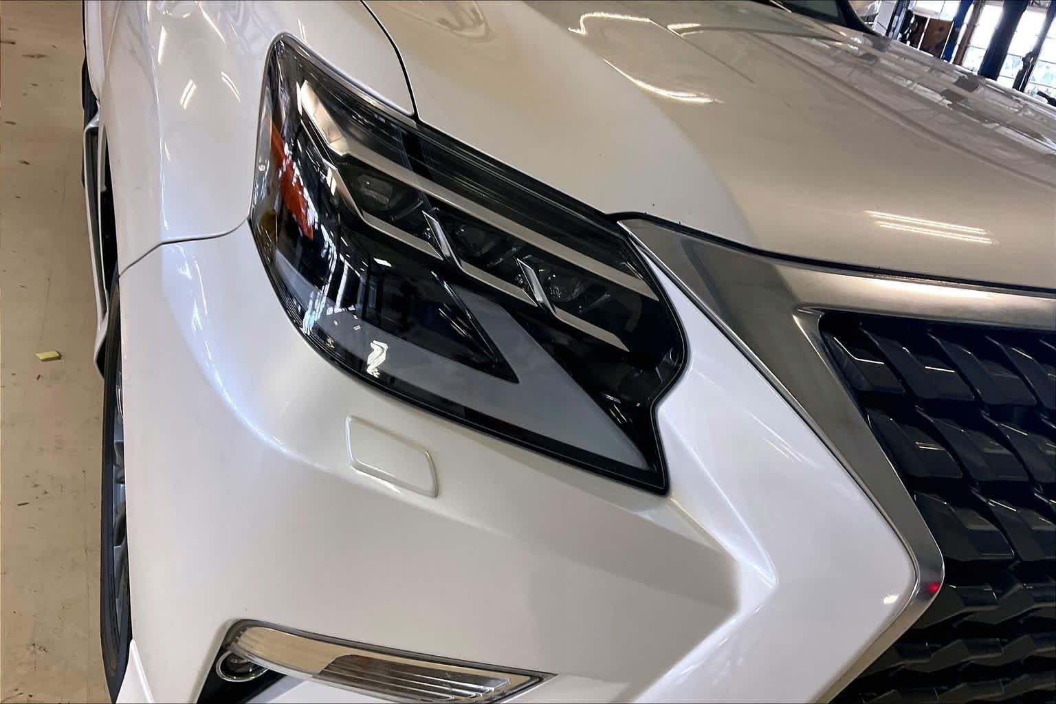 Used 2023 Eminent White Pearl Lexus Premium image 24