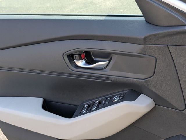 New 2026 Platinum White Pearl Honda LX image 11