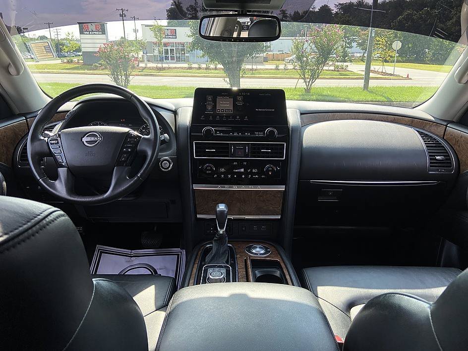 Used 2023 Super Black Nissan SL image 13