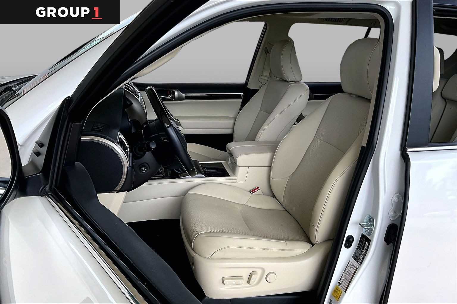 Certified Used 2021 STARFIRE PEARL Lexus Premium image 7
