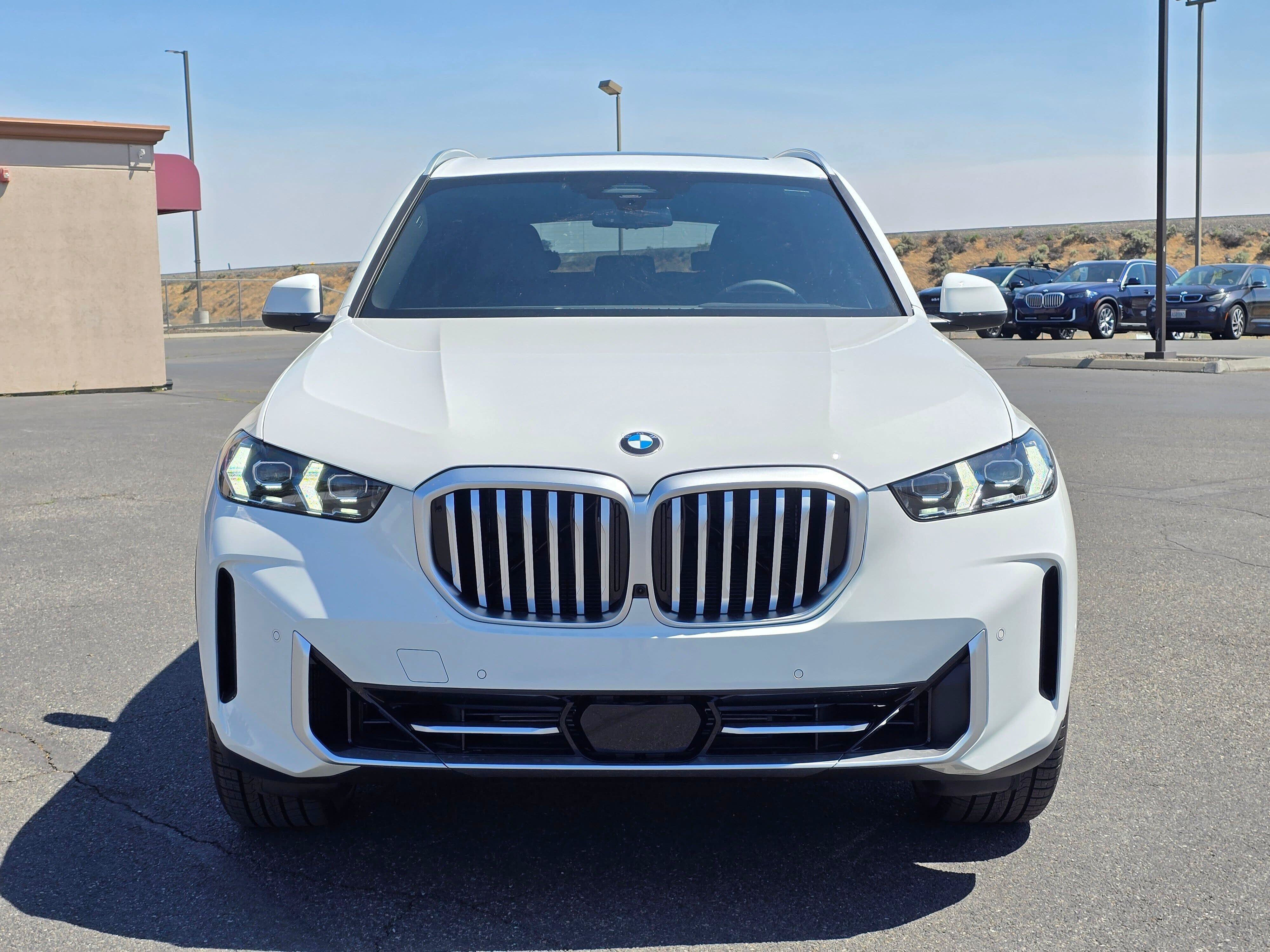 New 2026 Alpine White BMW xDrive40i image 6