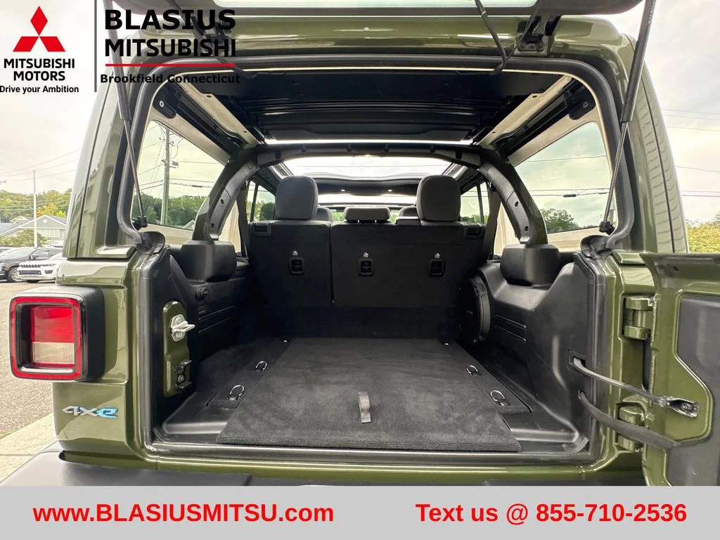 Used 2024 Green Jeep Sport S 4xe image 58