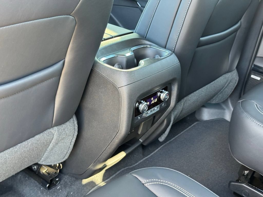 2026 GMC Acadia Elevation - Photo 24