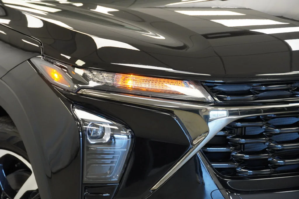 New 2026 Mosaic Black Metallic Chevrolet 1RS image 37