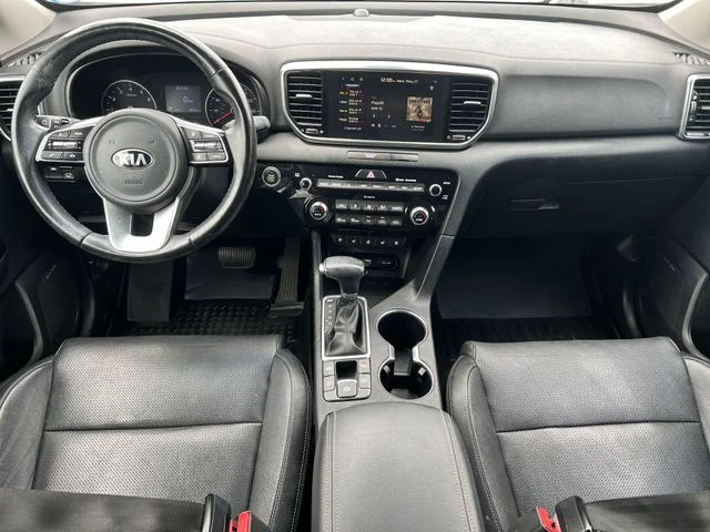 Used 2022 White Kia EX image 17