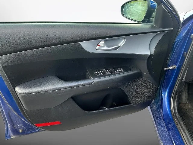 Used 2023 Blue Kia LXS image 19