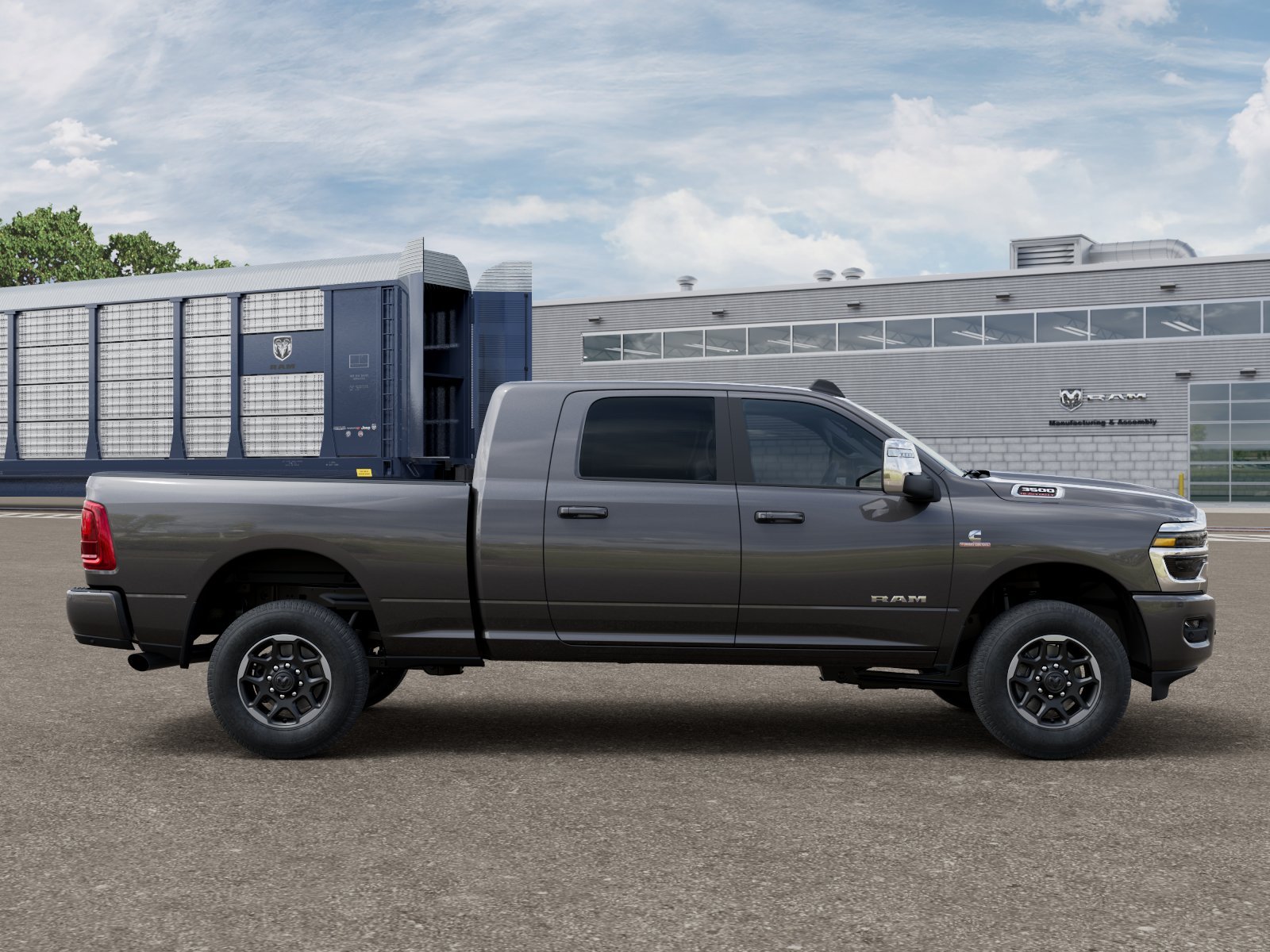 New 2026 Granite Crystal Metallic Clear-Coat Exterior Paint RAM Laramie image 12