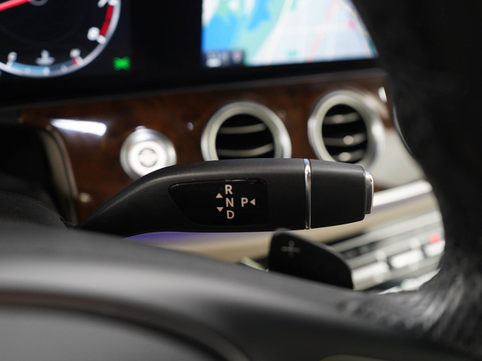 Used 2017 Polar White Mercedes-Benz E 400 image 25