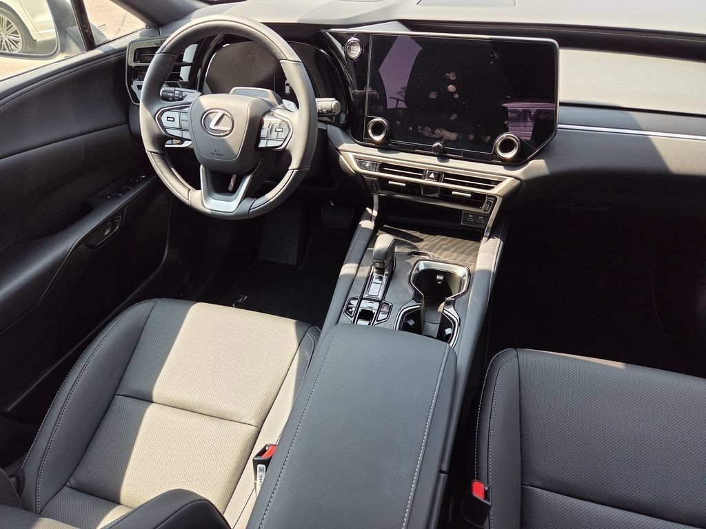 New 2026 Eminent White Pearl Lexus PREMIUM image 31