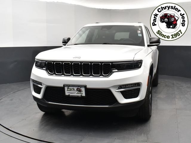 Used 2024 Jeep Grand Cherokee Limited with VIN 1C4RJHBG9RC259028 for sale in Burnsville, Minnesota