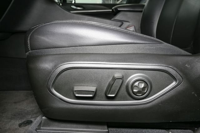 Used 2025 Gray Jeep Limited image 43