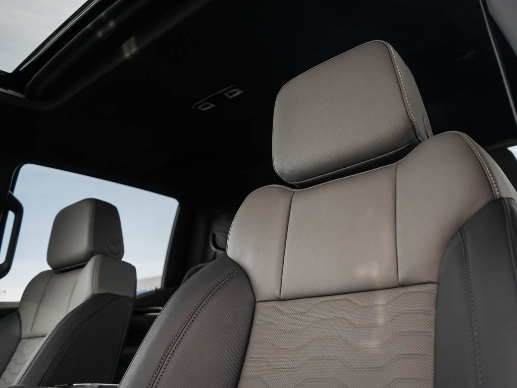 2026 Chevrolet Silverado 1500 ZR2 - Photo 17