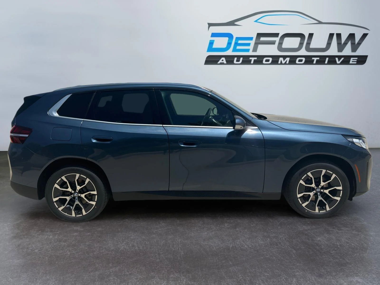 New 2026 Arctic Race Blue metallic BMW 30 xDrive image 12