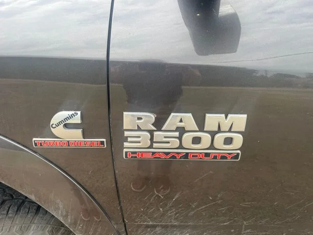 Used 2018 Gray Ram Laramie image 6