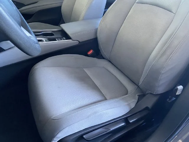 2018 Honda Accord LX - Photo 15