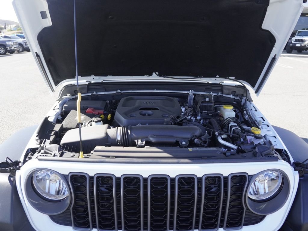 New 2026 Bright White Clear-Coat Exterior Paint Jeep Sport image 24