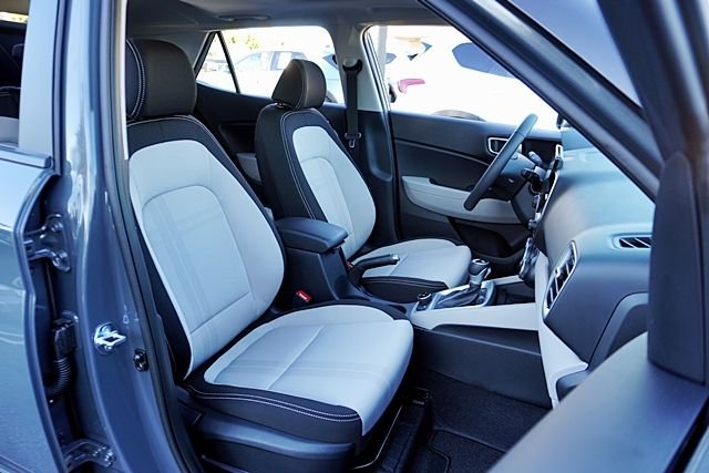 Used 2026 Gray Hyundai SEL image 14