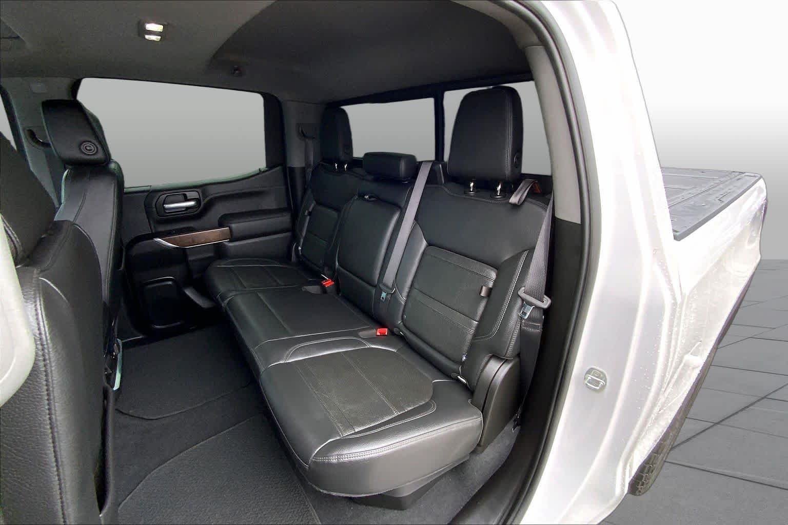 Used 2020 White Frost Tricoat GMC Denali image 20
