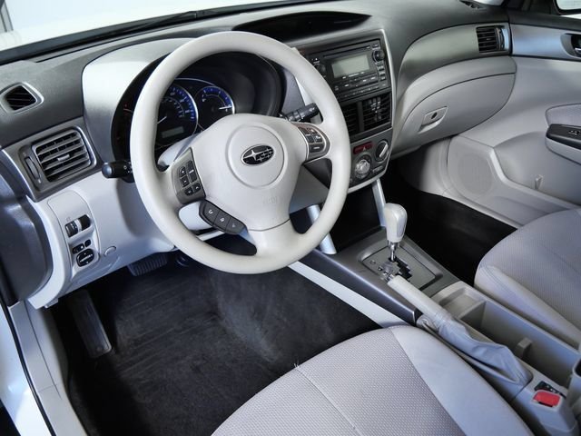 Used 2011 White Subaru 2.5X image 3