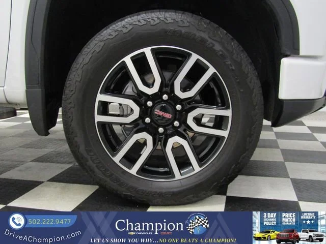 Used 2025 Summit White GMC AT4 image 3
