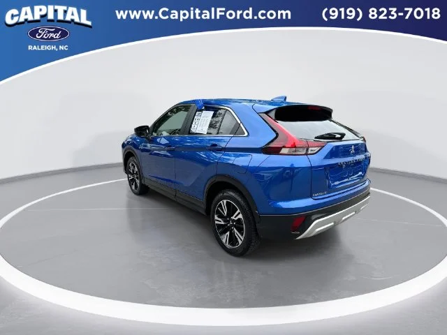 Used 2025 Blue Mitsubishi SE image 6