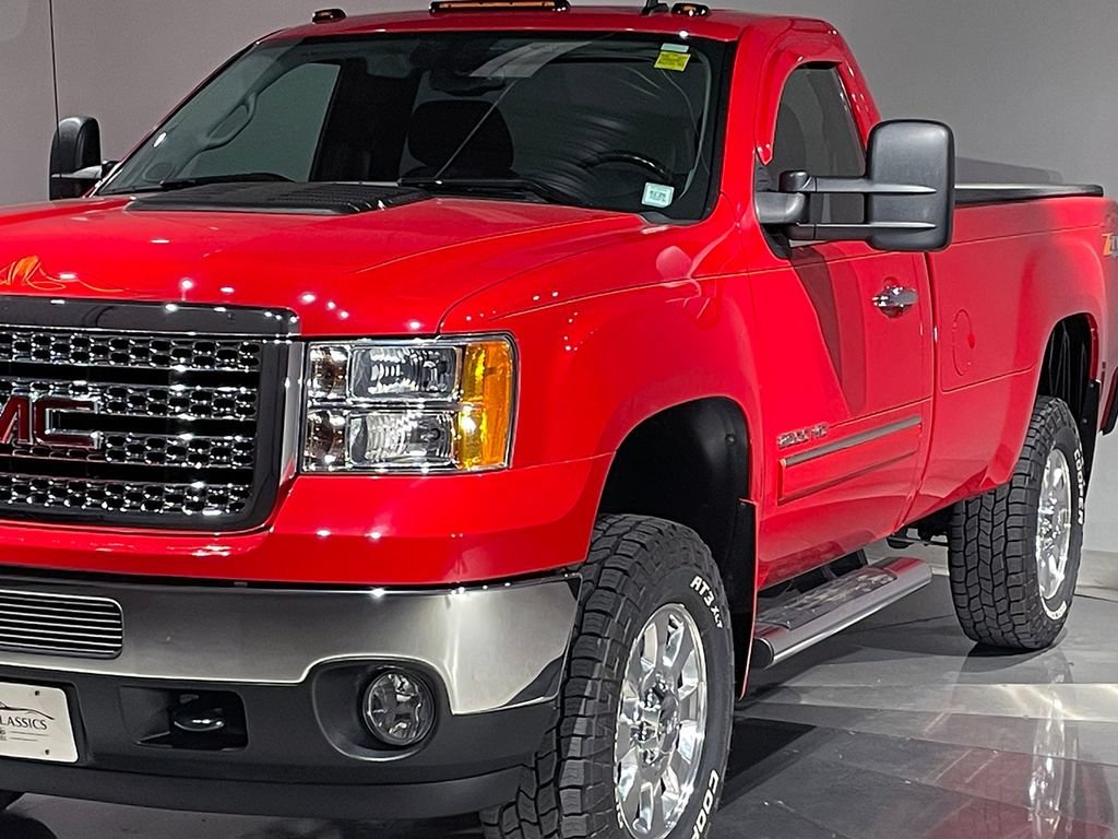 Used 2011 FIRE RED GMC SLE image 15