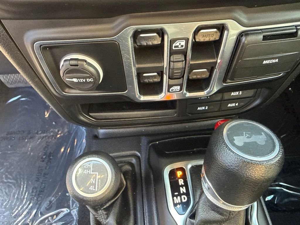 Used 2020 Billet Silver Metallic Jeep Unlimited Sport S image 30
