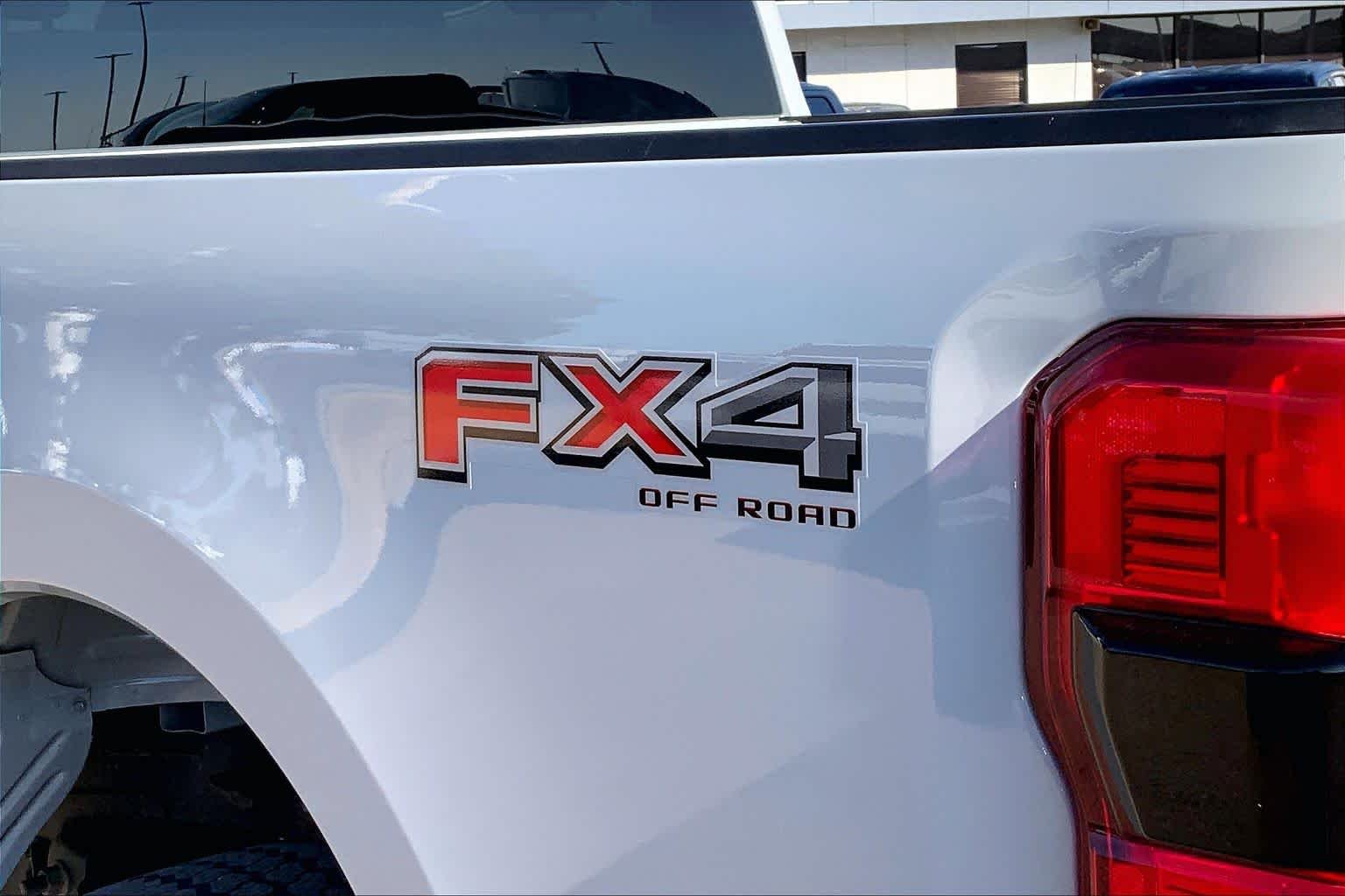 Used 2025 Avalanche Ford XLT image 10