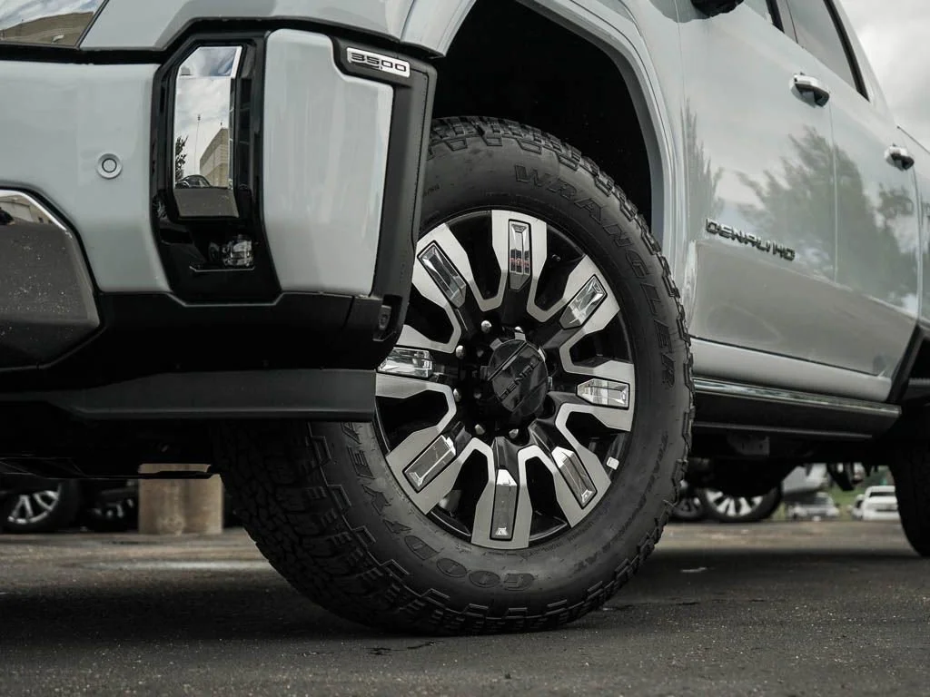 2026 GMC Sierra 3500HD Denali - Photo 6
