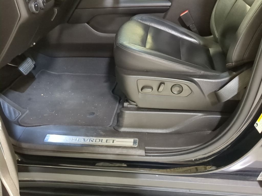 Used 2021 Black Chevrolet LT image 16