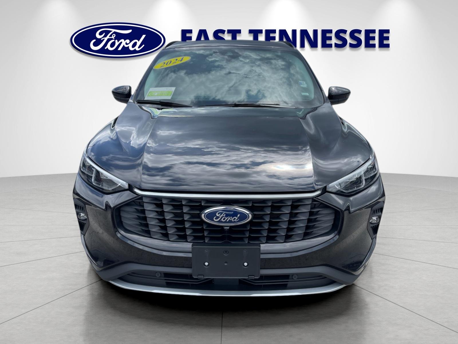 Used 2024 Agate Black Metallic Ford Platinum image 9
