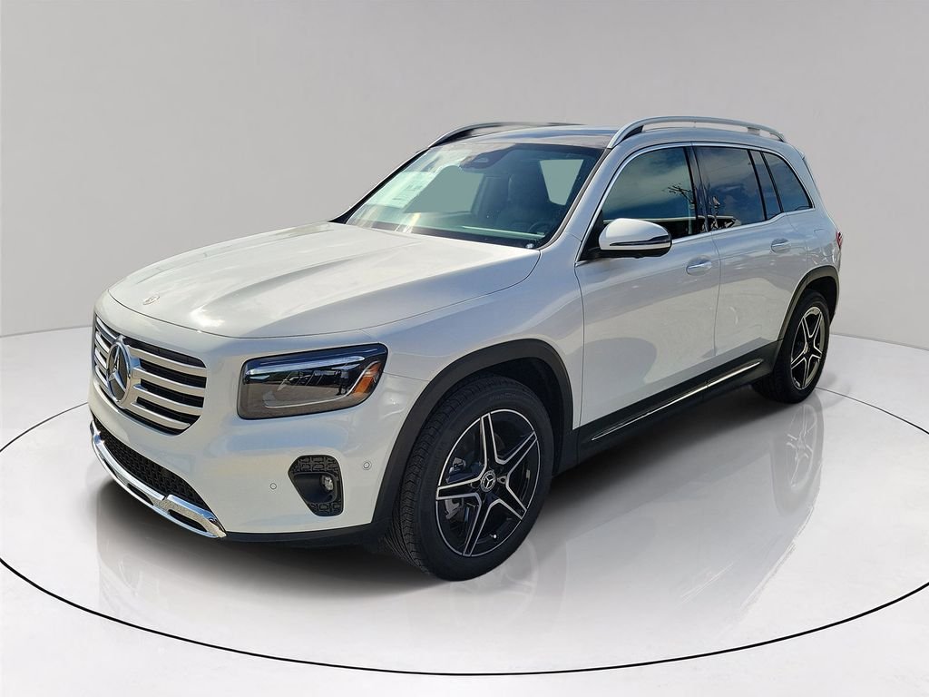 New 2026 Polar White Mercedes-Benz GLB 250 image 3