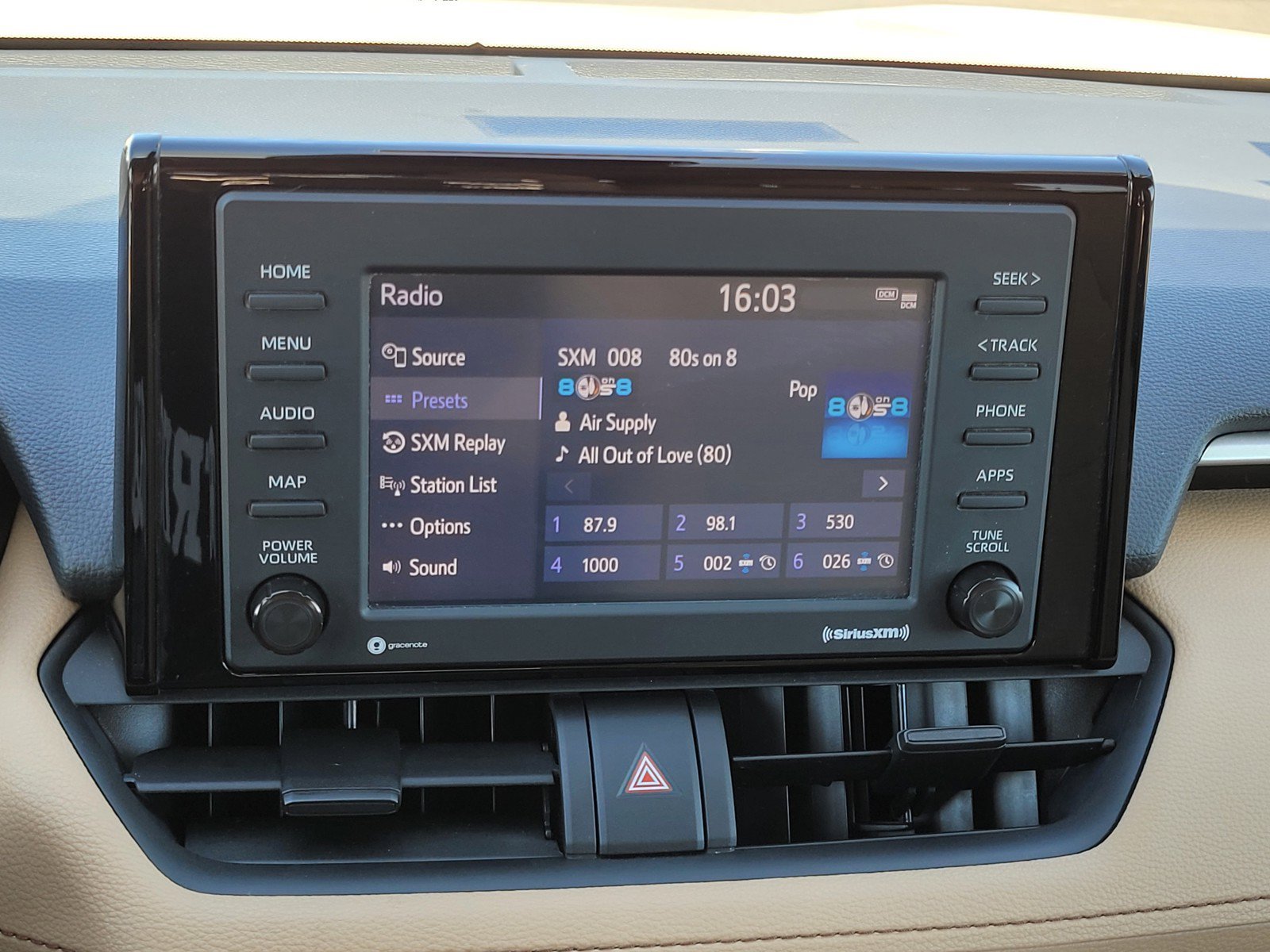 Used 2022  Toyota LE image 18