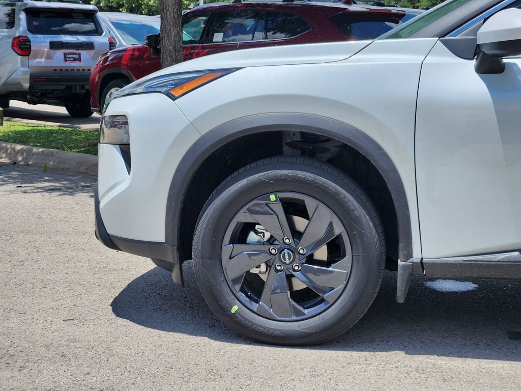 New 2026 Everest White Pearl TriCoat Nissan SV image 9