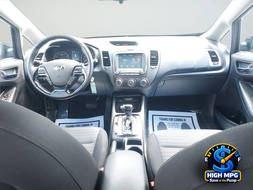 Used 2017 Black Kia S image 24