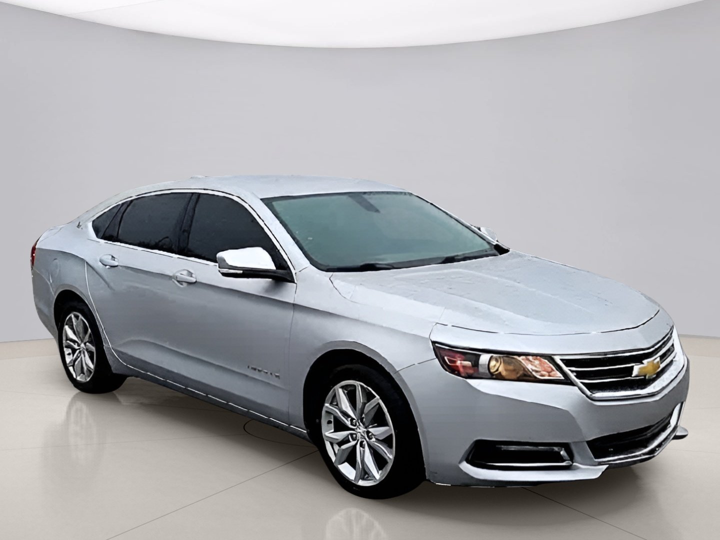Used 2018 Silver Chevrolet LT image 6
