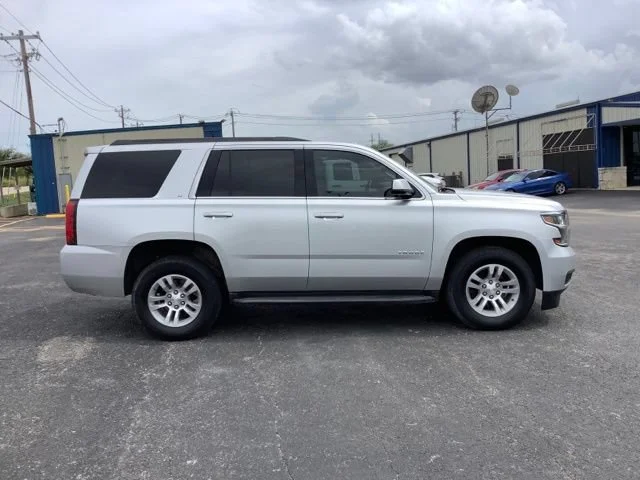 Used 2019 SILVER ICE METALLIC Chevrolet LT image 4