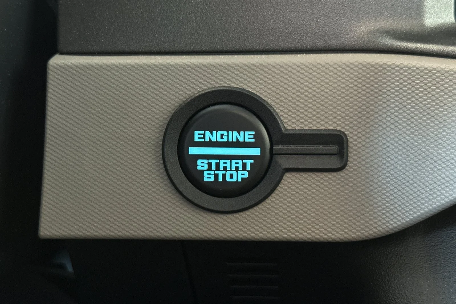 Used 2024 GRAY Ford Wildtrak image 22