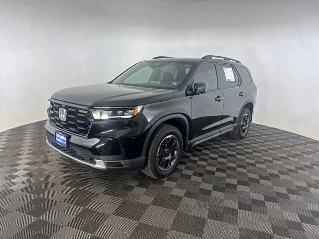 Certified Used 2025 Black Honda TrailSport image 3