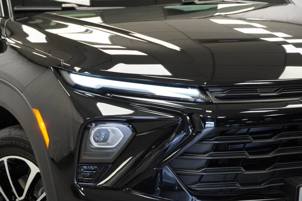 New 2026 Mosaic Black Metallic Chevrolet LT image 31