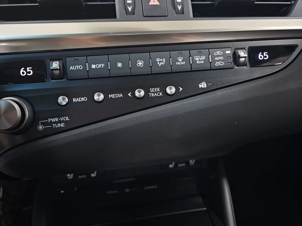 Used 2021 Silver Lexus 350 image 26